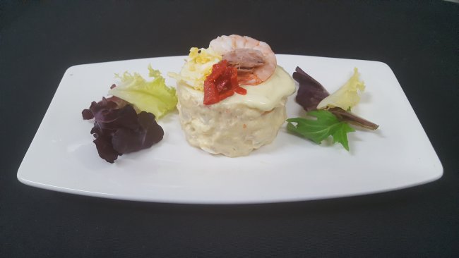Ensaladilla Rusa con Lagostinos preparado por La Reserva del Olivo